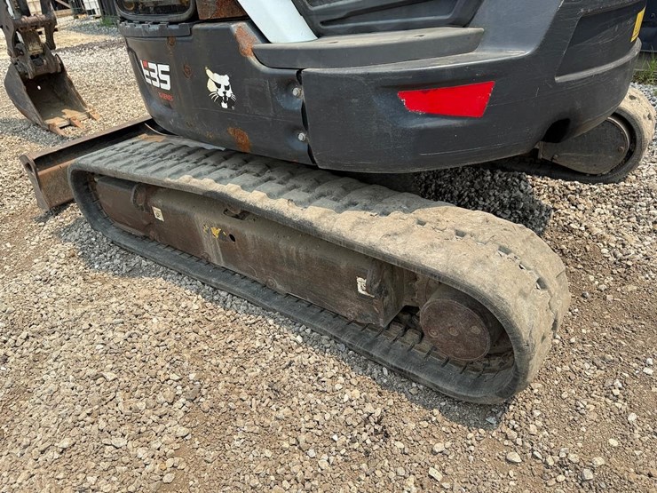 2023-bobcat-e35i-image-16