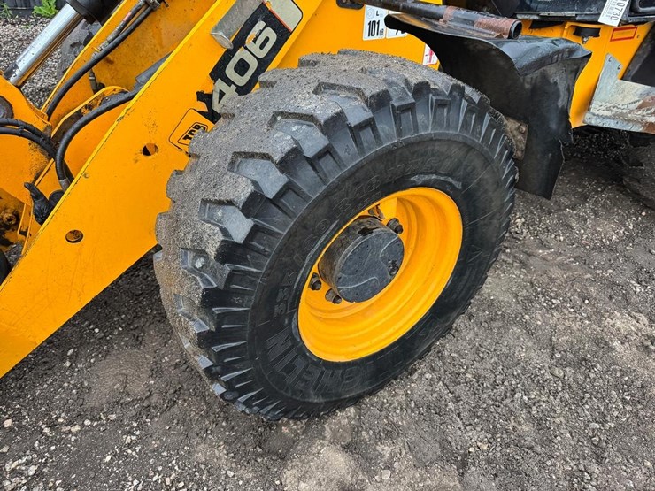 2008-jcb-406-image-12