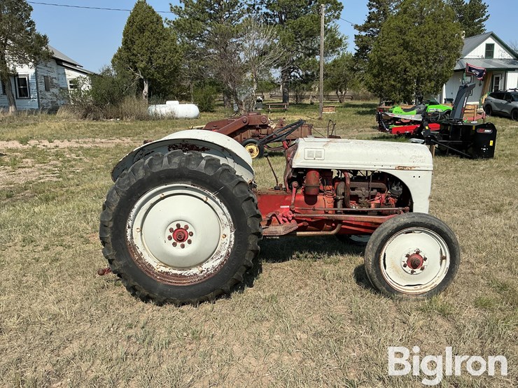 ford-8n-image-4