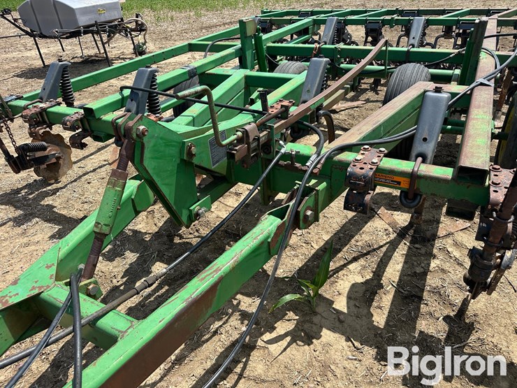 john-deere-550-image-11