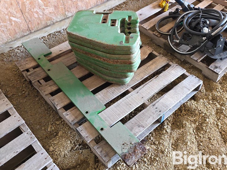 john-deere-suitcase-weights-image-1