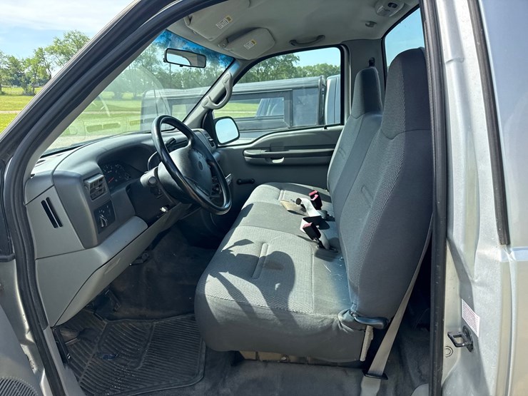 2002-ford-f250-image-29