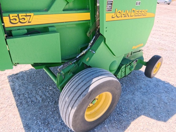 john-deere-557-image-47