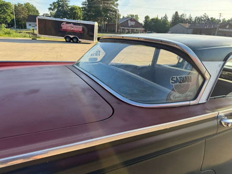 #1883-•-1957-ford-fairlane-image-24