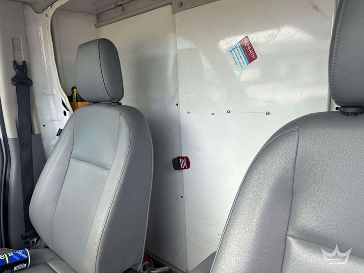 2016-ford-transit-image-29