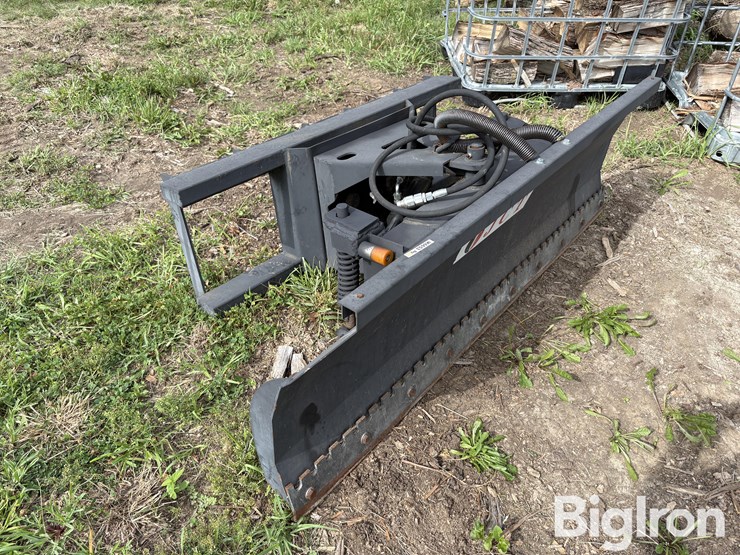 jct-skid-steer-snow-plow-blade-image-3