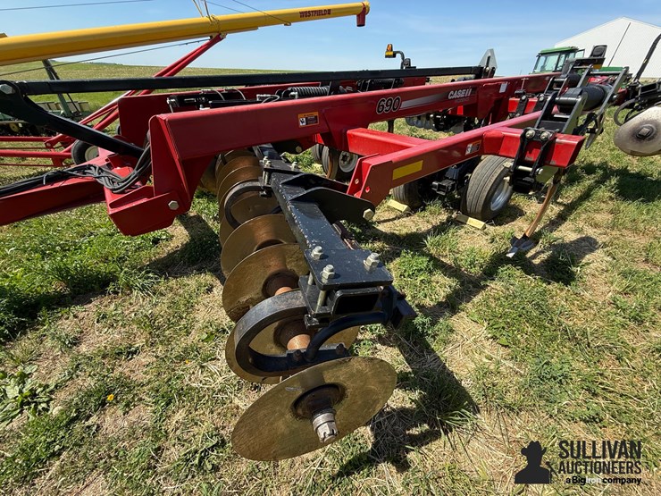 2010-case-ih-conser-till-690-image-17