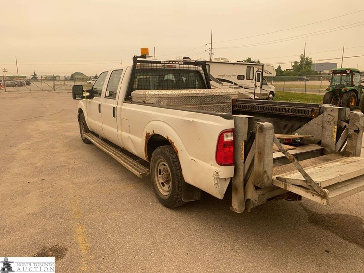 2015-ford-f350-image-7
