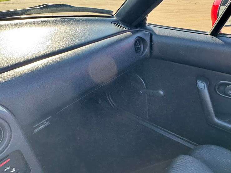 #1872-•-1990-mazda-miata-convertible-image-21