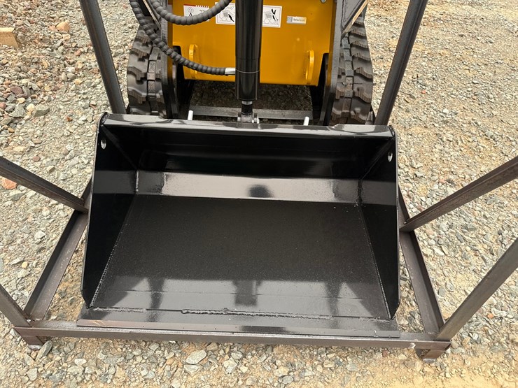 #5156-•-2026-agt-mx-crt23-mini-skid-steer-image-10