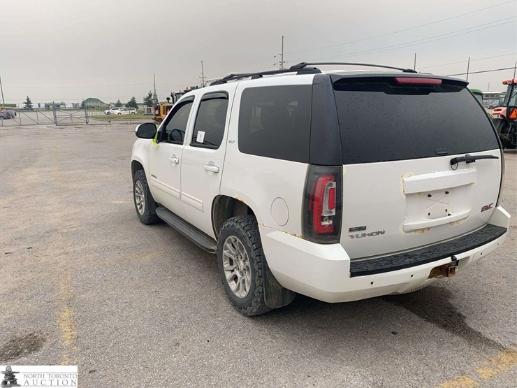 2011-gmc-yukon-image-7