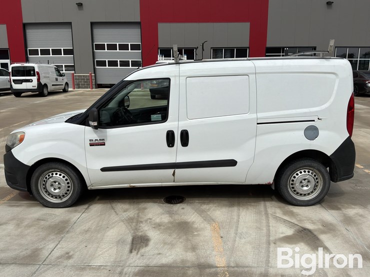 2017-ram-promaster-city-image-8