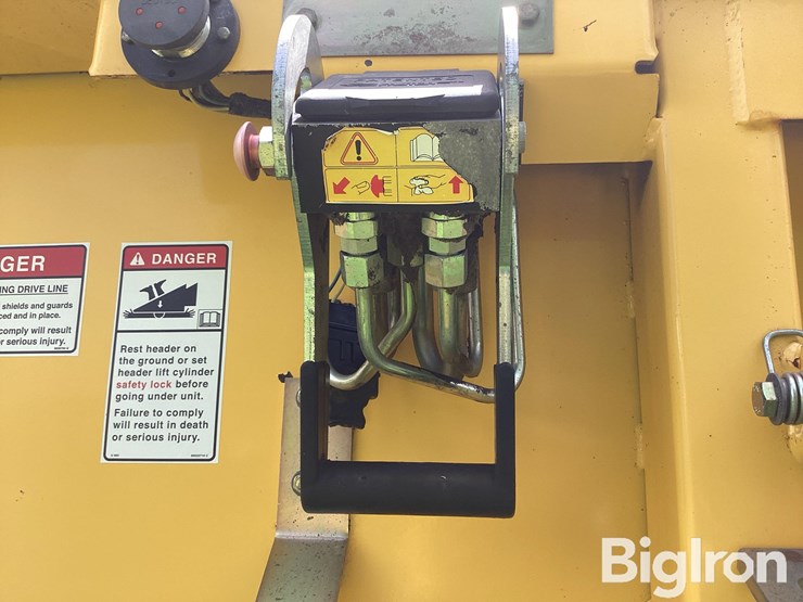 2010-new-holland-74c-image-14