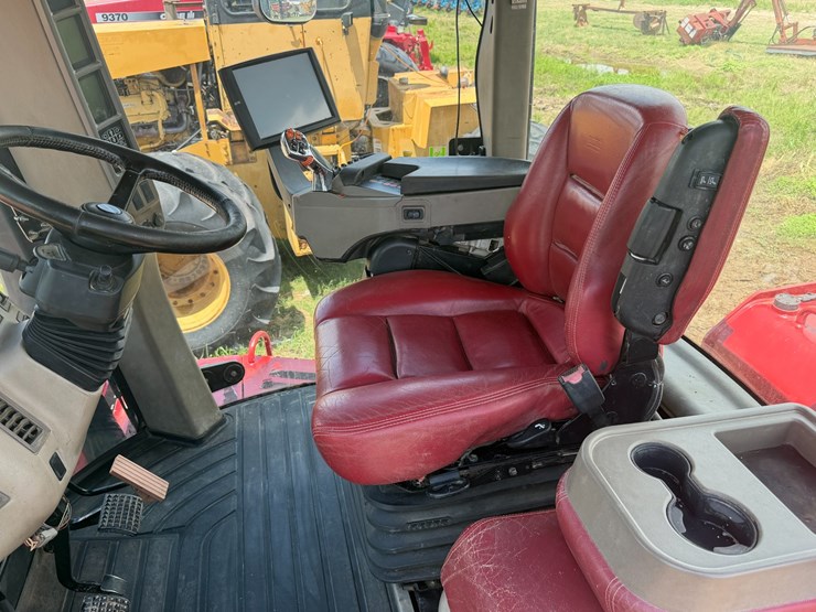 2014-case-ih-470-image-106