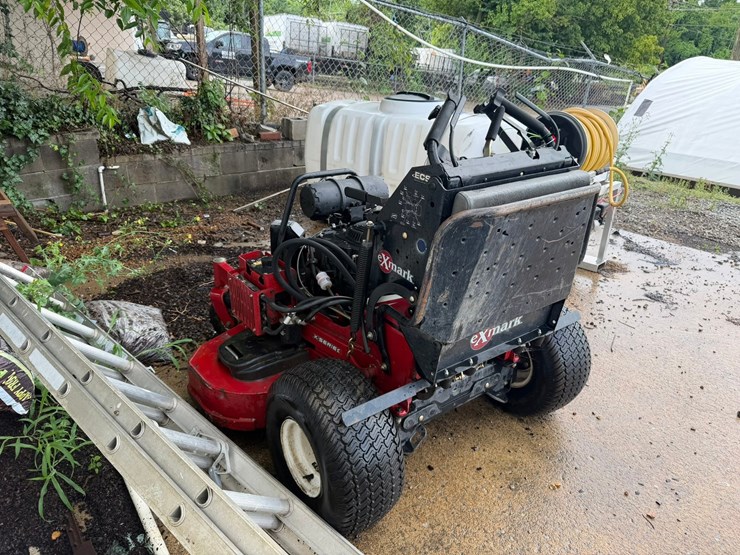 #4057-•-2016-exmark-52"-stand-on-mower-image-5