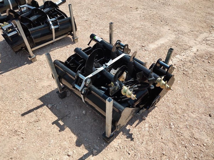 mini-excavator-attachment-set-image-3