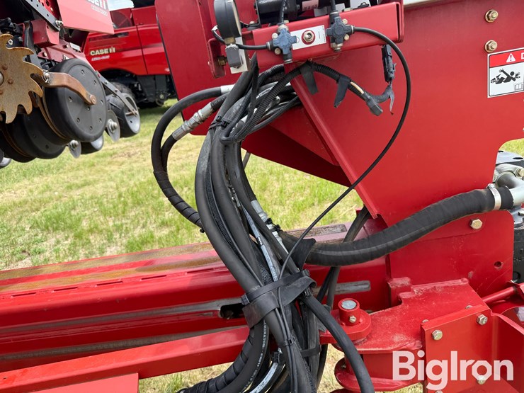 2011-case-ih-1240-image-18