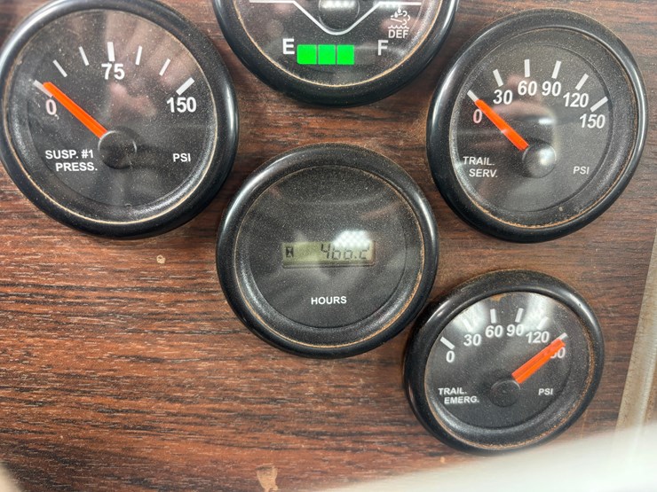 2015-western-star-w4700-semi-image-5