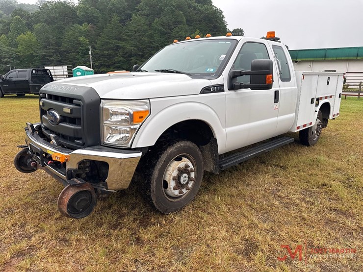 2016-ford-f350-xl-image-5