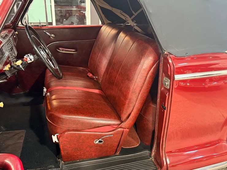 #1880-•-1947-plymouth-deluxe-convertible-image-26
