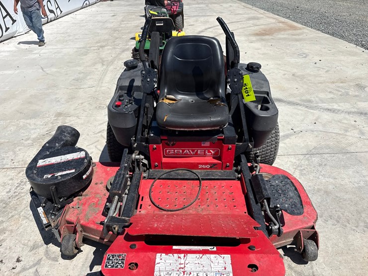 gravely-260z-image-25