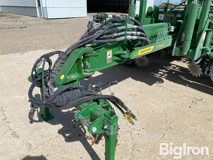 2022-john-deere-1775nt-image-9