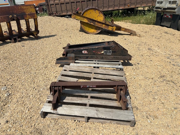 #2277-•-omaha-standard-hydraulic-hoist-w/-cylinder-mount-image-1