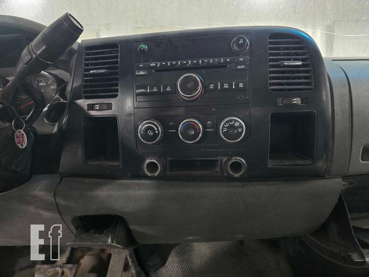 2009-chevrolet-silverado-3500-image-14
