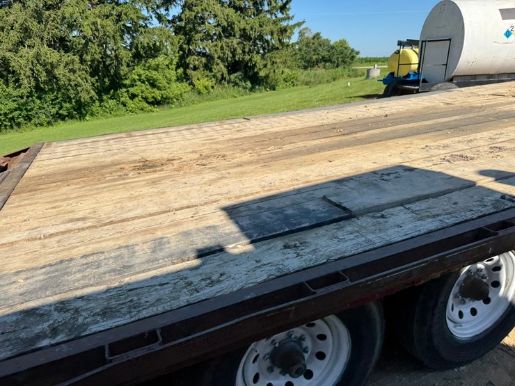 #1888-•-2004-friesen-welding-load-warrior-7-ton-gooseneck-trailer-image-25