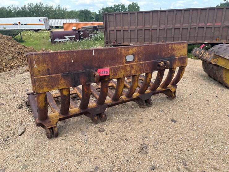 #2289-•-tractor-motor-corp-10098-8'-dozer-mounted-root-rake-image-4
