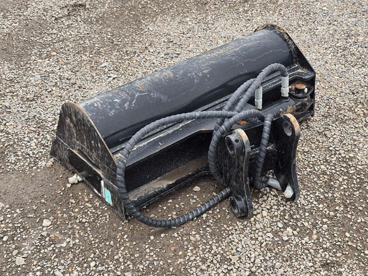 3t-hydraulic-tilting-excavator-bucket-image-4