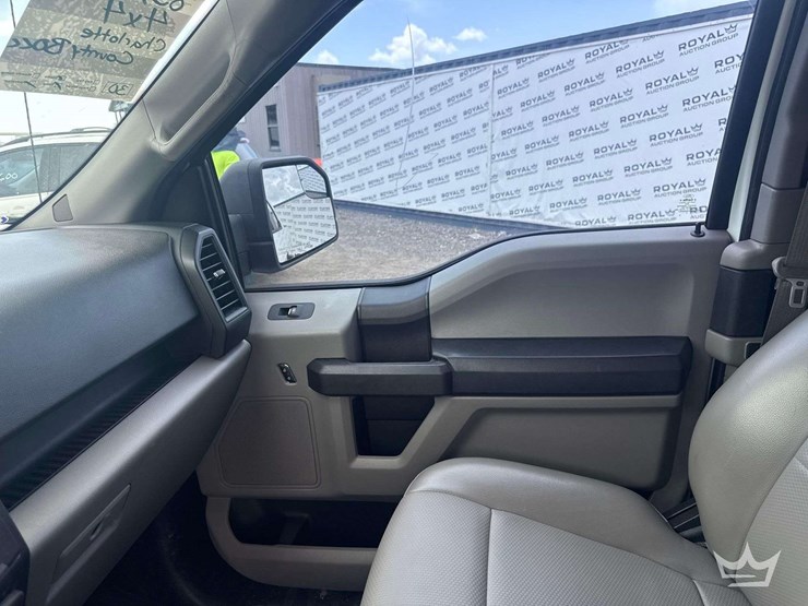 2015-ford-f150-image-23