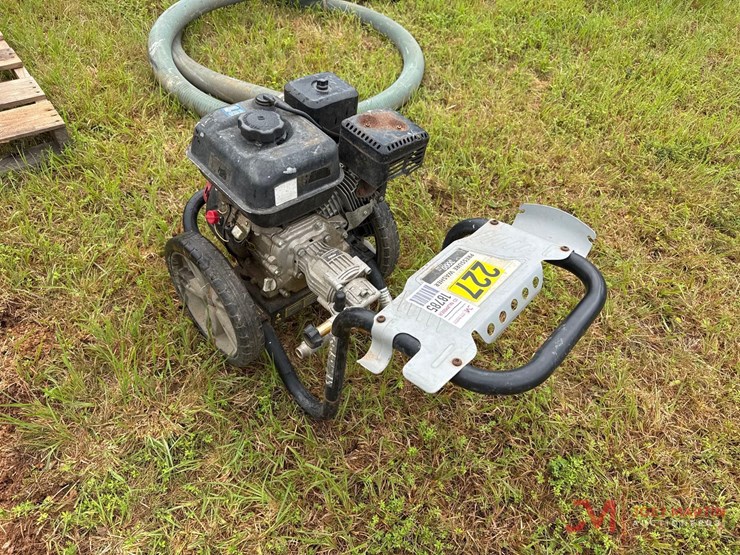 simpson-3,000-psi-pressure-washer-image-1