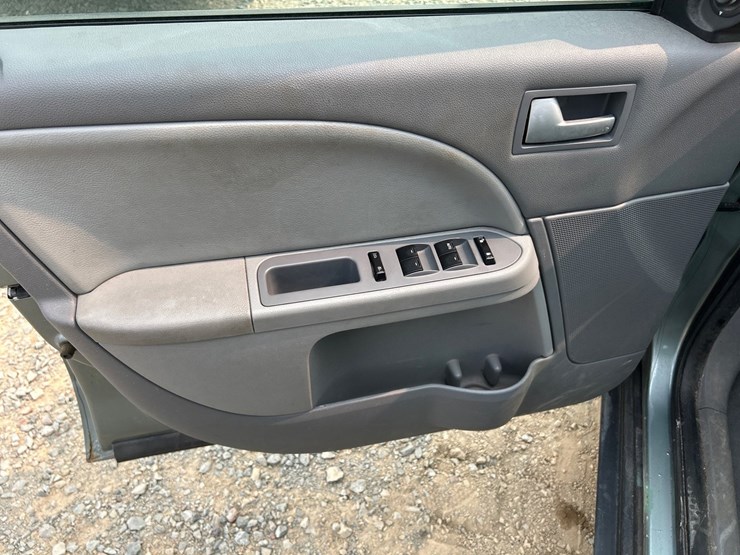 2006-ford-500-image-35