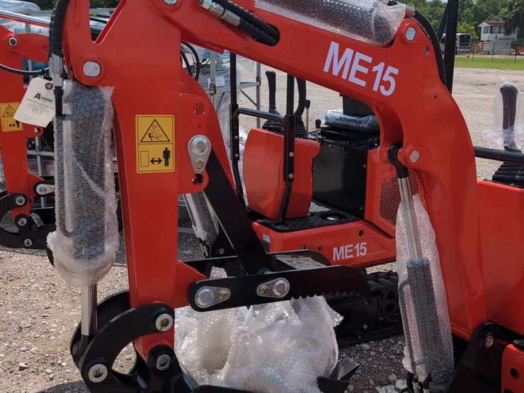 sdl-mini-excavator-me15-image-2