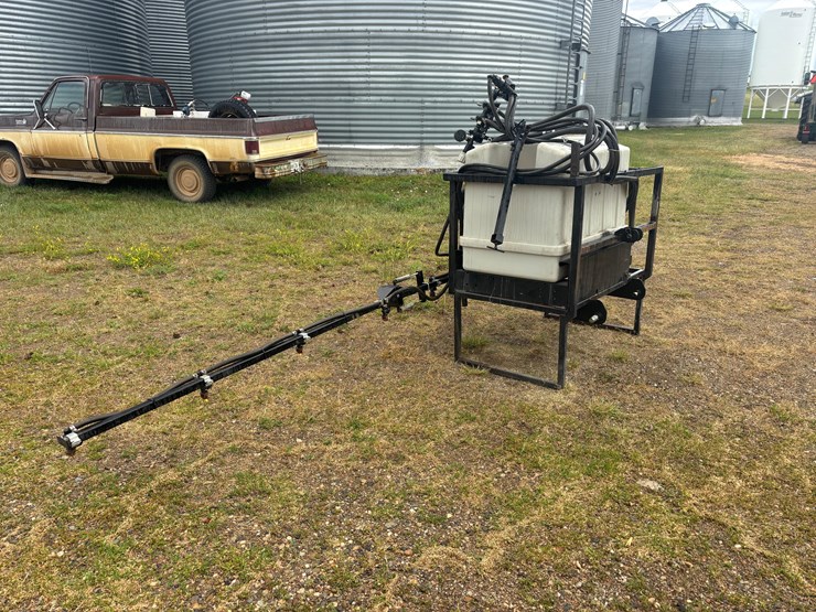 demco-sprayer-image-3