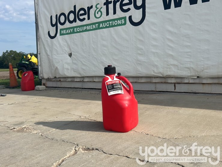 5-gallon-utility-jug,-red-image-3