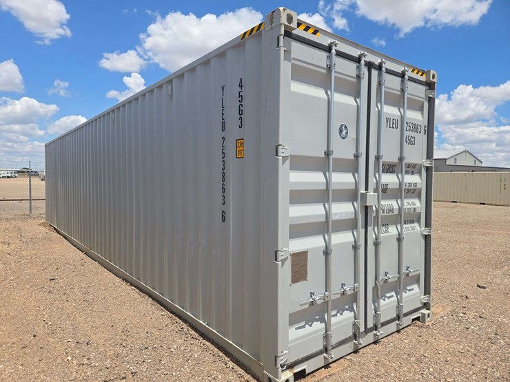 40'-shipping-container-image-3