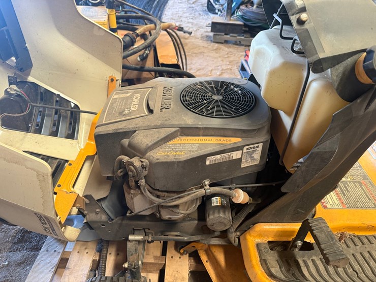 cub-cadet-1050-image-7