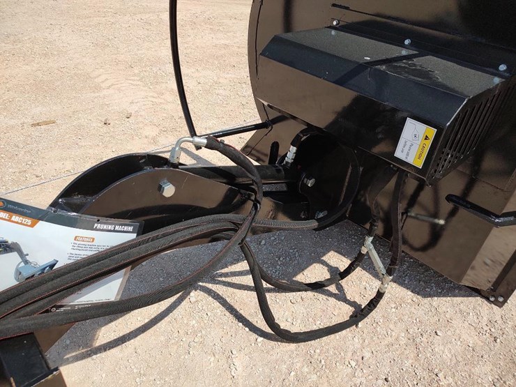 wolverine-abc125-swing-arm-skid-steer-brush-cutter-image-9