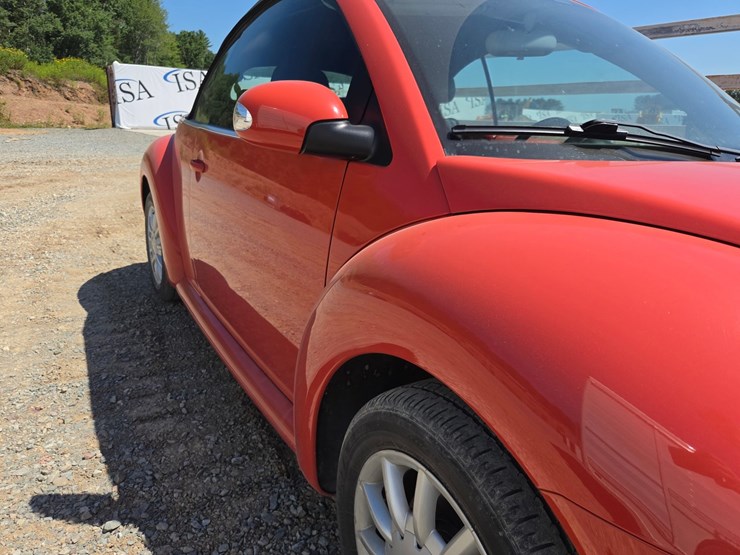 #61153-•-2005-volkswagen-convertible-image-14