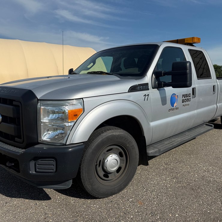 2011 FORD F350