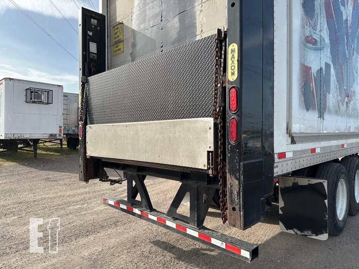 2002-strick-trailer-image-10