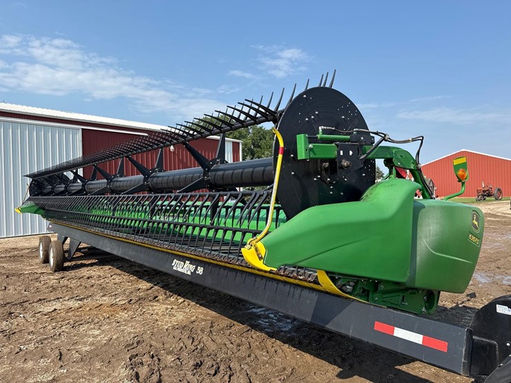 2018-john-deere-635fd-image-1