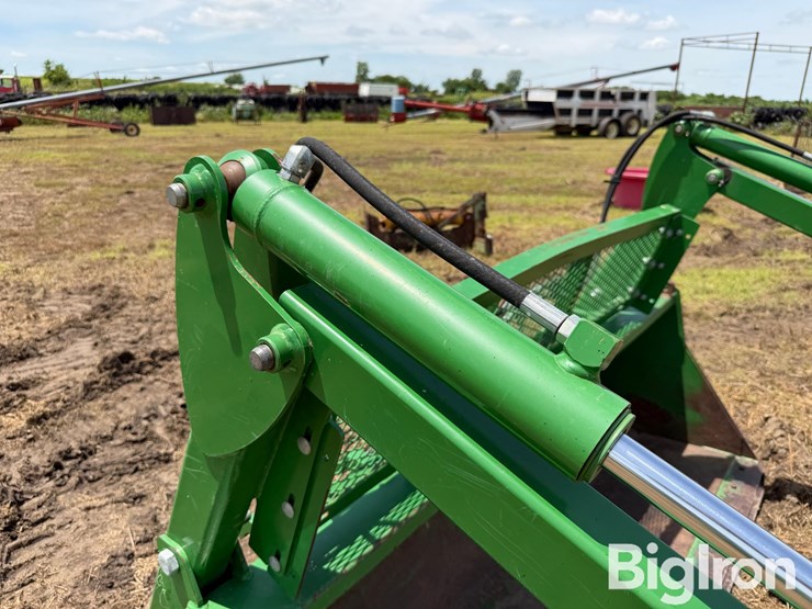 john-deere-8-image-17