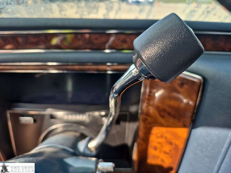 non-operable-1991-cadillac-brougham-image-11