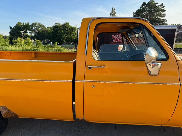 1985-chevrolet-c10-image-27