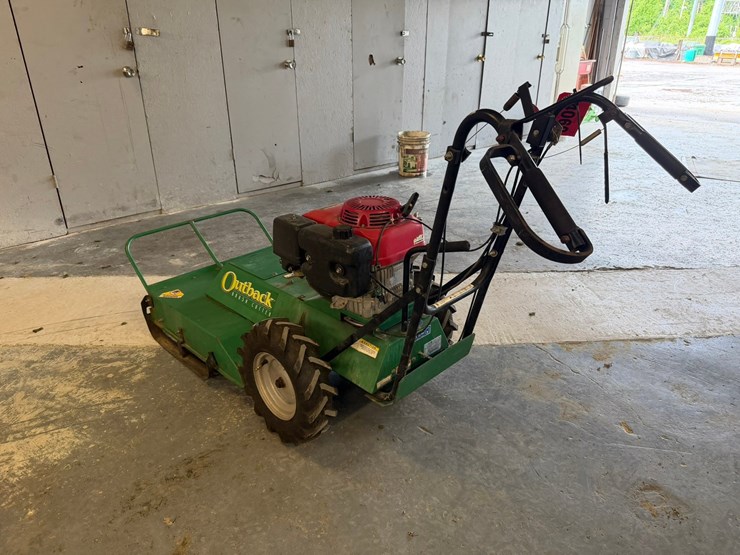#4060-•-billy-goat-outback-walk-behind-brush-cutter-image-3