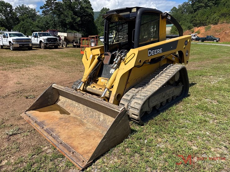 deere-ct332-image-6