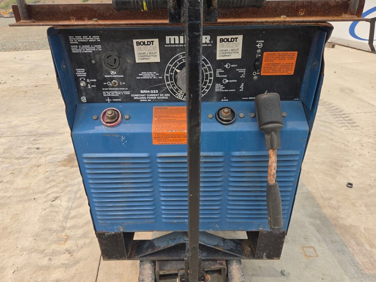 #5205-•-miller-srh-333-welding-power-source-image-12